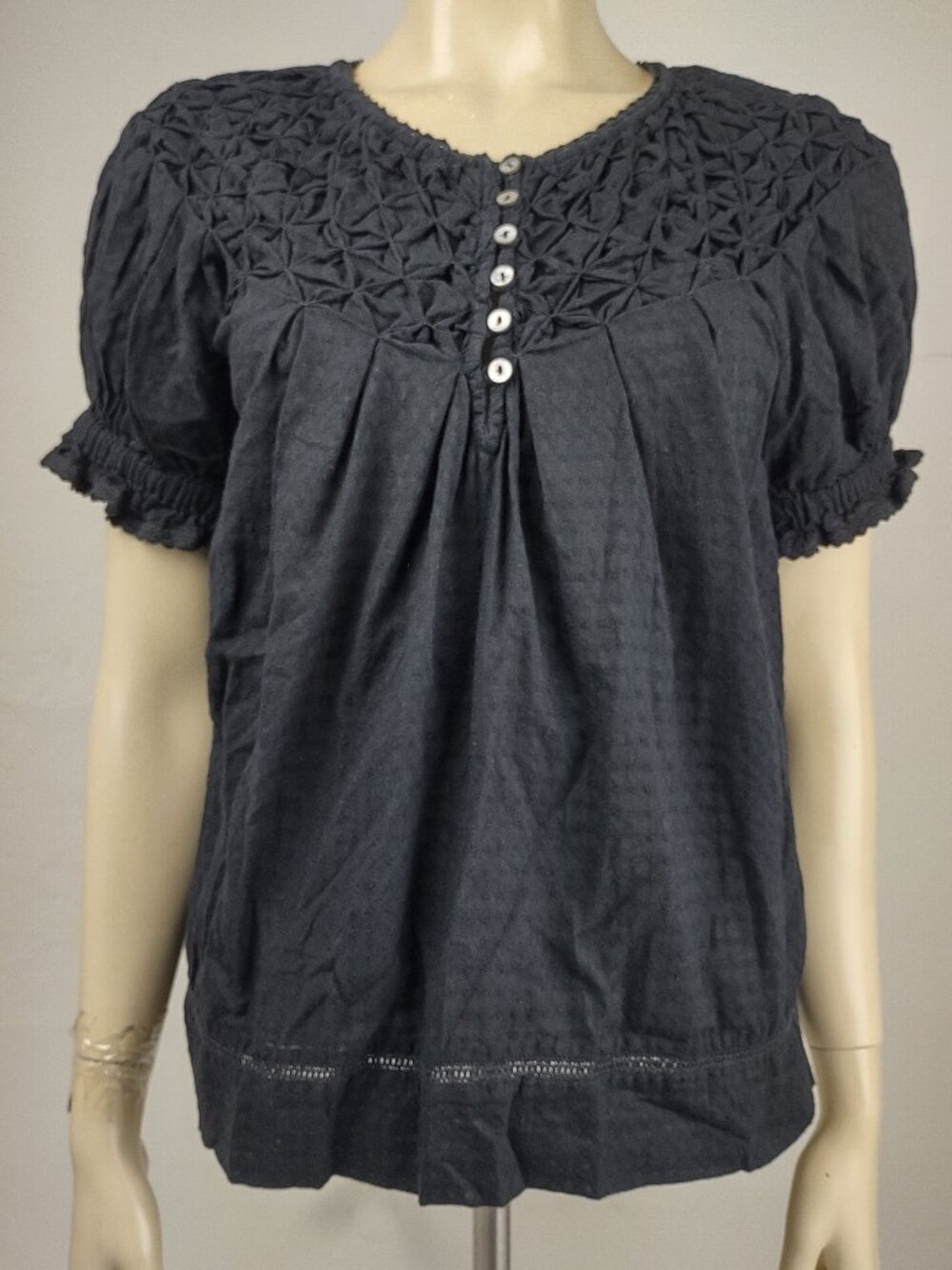 Sundance black smocked round neck 100% Cotton puff sleeve blouse top ladies XS